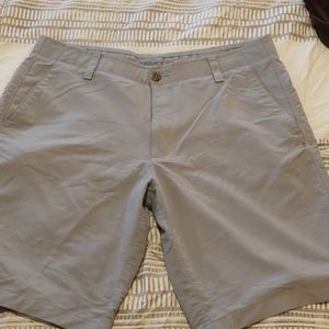 UA golf shorts